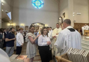 Uczniowie podczas uroczystości